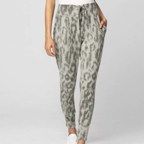 NWT Blank NYC Gray Leopard Drawstring Joggers - Picture 1 of 11